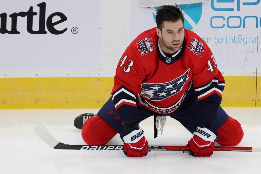 Tom Wilson z Washingtonu dostal v NHL sedmizápasový trest za faul na obránce Bostonu Brandona Carla