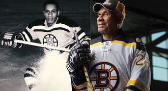 Das harte Leben des ersten schwarzen Mannes in der NHL.  Zumindest spucken, er sollte sich waschen