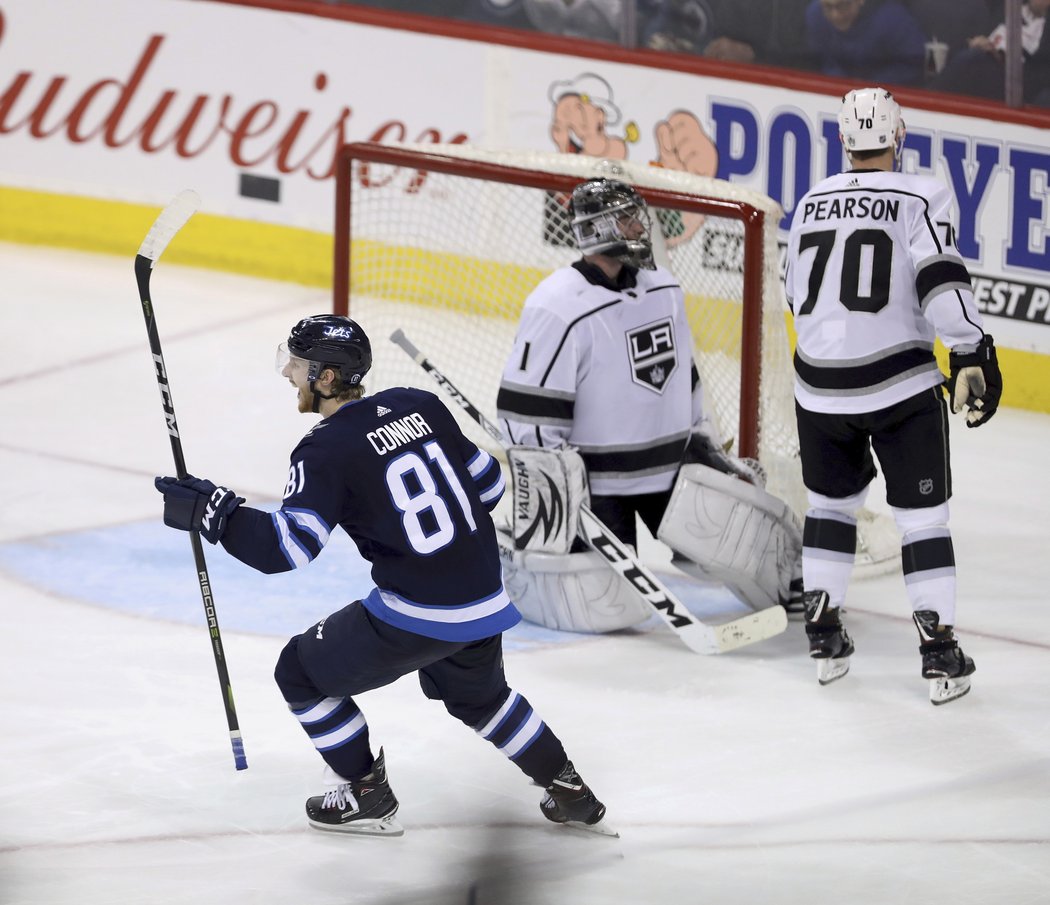 Kyle Connor z Winnipegu trefil výhru nad Kings v prodloužení