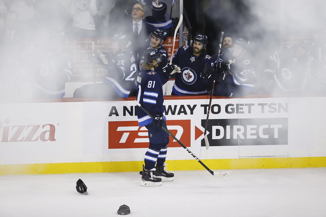 Kyle Connor vystřelil hattrickem Winnipegu postup do play off