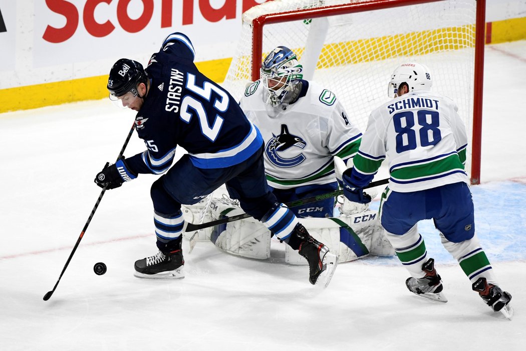 Hokejisté Winnipegu rozstříleli Vancouver 5:0