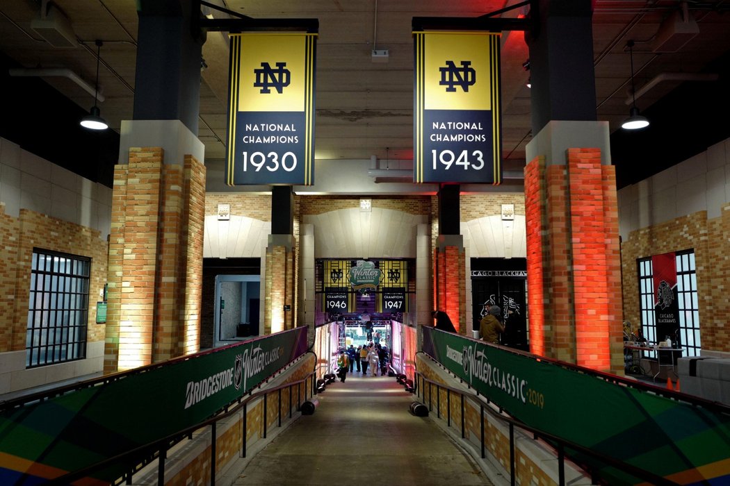 Téměř 90letá historie stadionu v Notre Dame dýchá na každého i v útrobách, aréna má své kouzlo