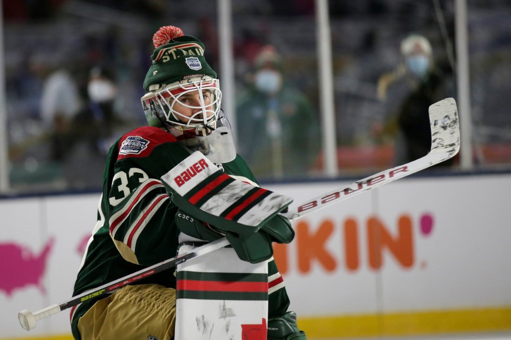 Brankář Minnesoty Cam Talbot