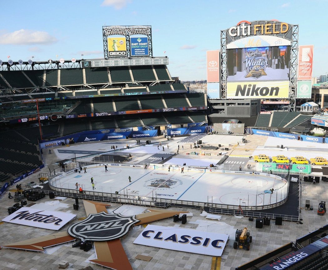 Stadion Citi Field pojme přes 41 tisíc fanoušků, pohled z tribuny nabízí úžasný pohled