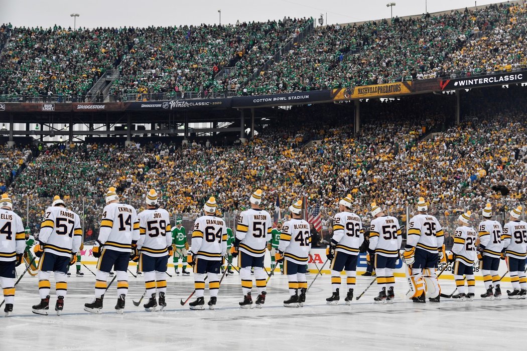 Letošní Winter Classic na texaském stadionu Cotton Bowl sledoval &#34;plný dům&#34;