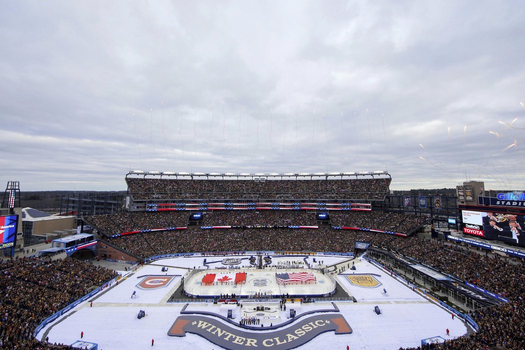 Letos se Winter Classic hraje ve Foxborough na Gillette Stadium, domovském stánku New England Patriots z NFL