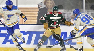 Úžasný obrat Caroliny, slaví i Boston. Winter Classic nabídlo 10 gólů