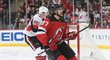 Pavel Zacha pomohl v NHL gólem v oslabení k výhře hokejistů New Jersey 5:2 nad Ottawou.