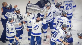 Jak složit šampiony NHL? 13 let, čtyři manažeři a Čech v listině majstrštyků