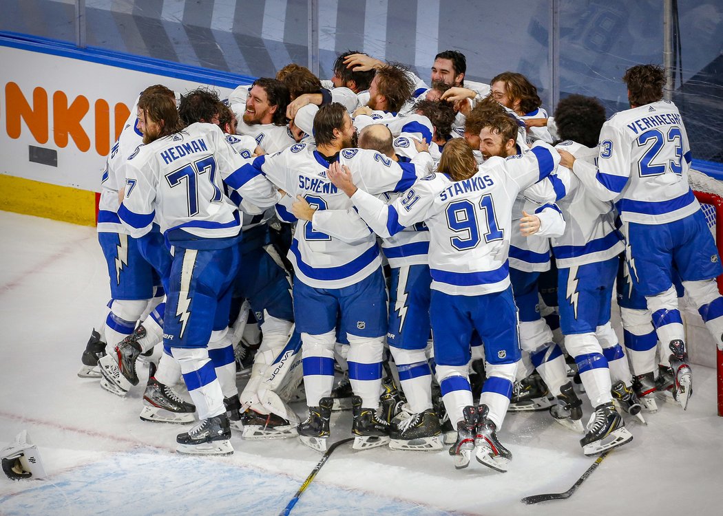 Tampa vyhrála po 16 letech druhý Stanley Cup