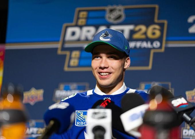 NHL, AHL, nebo juniorka? Uvidíme, co Vancouver, říká Novotný. Proč fandil proti Argentině? NHL, AHL, nebo juniorka? Uvidíme, co Vancouver, říká Novotný. Proč fandil proti Argentině?