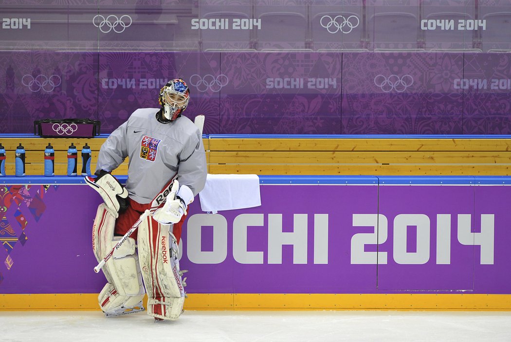 Bude českou jedničkou v Soči Jakub Kovář nebo Ondřej Pavelec, který se k týmu připojí v pondělí?