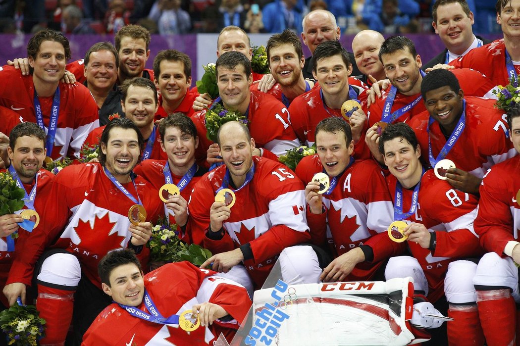 To jsou oni, nejnovější olympijští vítězové. Hokejisté Kanady porazili ve finále olympijského turnaje v Soči Švédsko 3:0 a obhájili zlato z Vancouveru. Zimní olympiádu vyhráli Kanaďané podeváté v historii, čímž se v čele odpoutali od sborné s osmi triumfy.