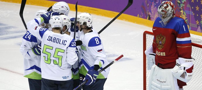 Slovinci dokázali Rusko potrápit, prohráli až po boji 2:5.