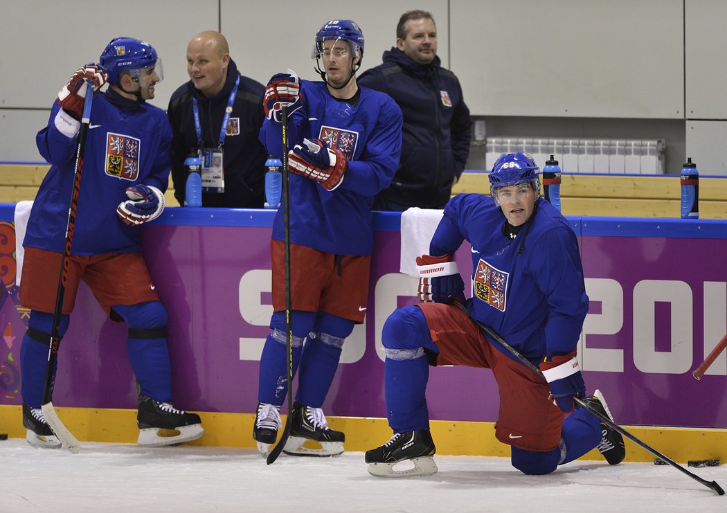 Čeští hokejisté na prvním společném tréninku v Soči po příletu zámořských hráčů