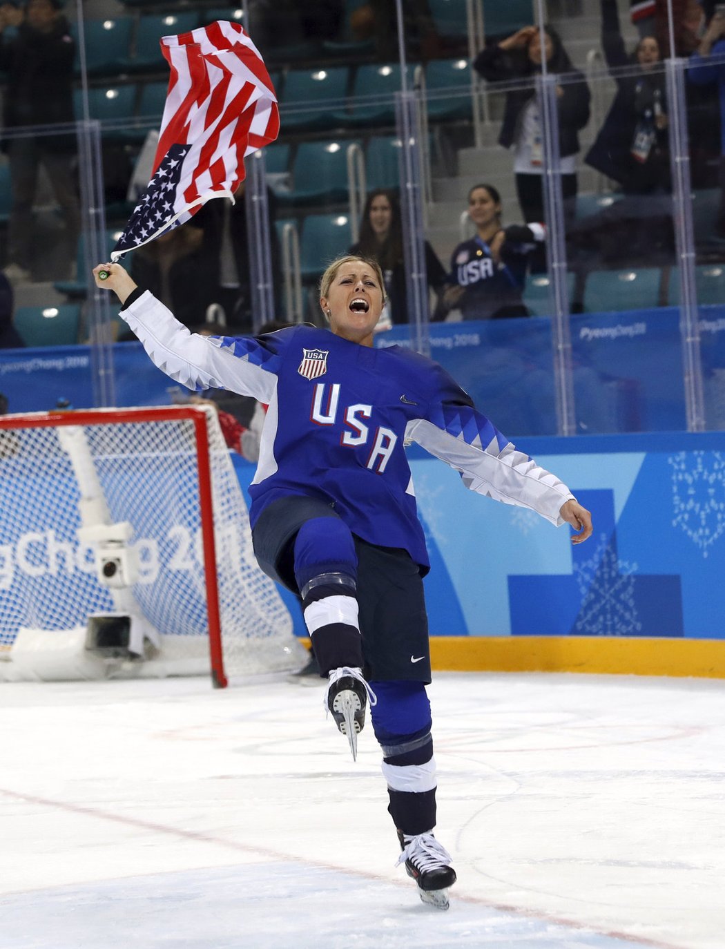 Hokejistky USA vyhrály po 20 letech olympijské hry, ve finále turnaje v Pchjongčchangu zdolaly obhájkyně zlata z Kanady 3:2 po samostatných nájezdech. 