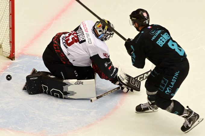 Sparta přišla o body. Nehrajeme 60 minut, smutní Raška. Varům pomohl „vychcaný“ nájezd Sparta přišla o body. Nehrajeme 60 minut, smutní Raška. Varům pomohl „vychcaný“ nájezd