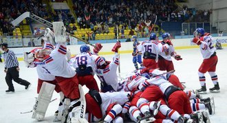 FINÁLE! Česká osmnáctka září, na Hlinkově memoriálu bude hrát o zlato