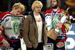 Petr Koukal, Jan Kolář a kapitán Pardubic Miroslav Hlinka po prohraném šestém finále se Spartou v sezoně 2006/2007