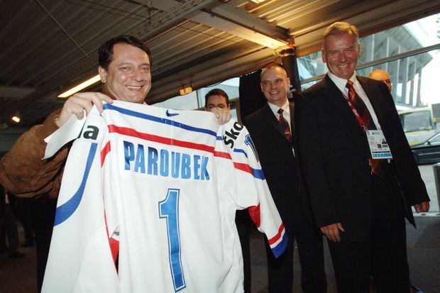 Jiří paroubek na hokejovém MS ve Vídni Jiří paroubek na hokejovém MS ve Vídni