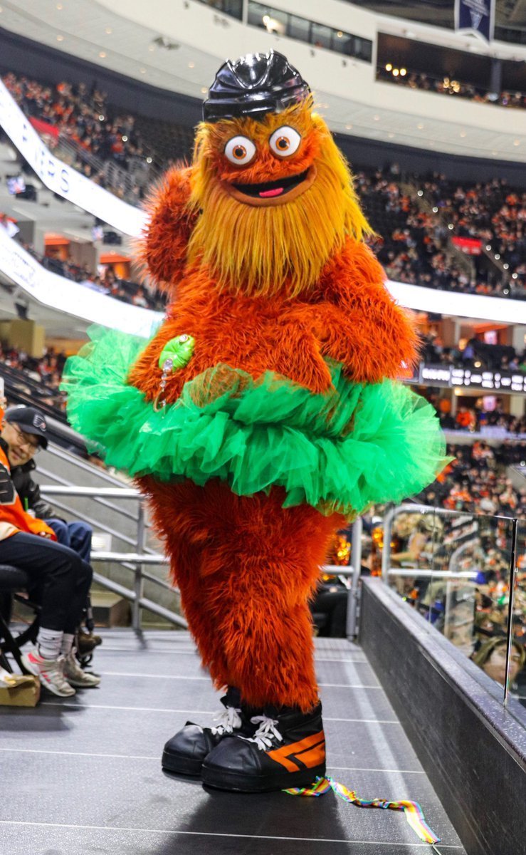 Gritty se stará o zábavu při zápasech Flyers, patří mezi nejznámější maskoty NHL