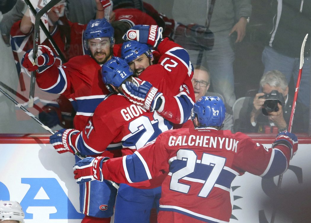 Naděje hokejistů Montrealu na zisk 25. Stanley Cupu v historii klubu stále žije. V pátém utkání finále Východní konference play off NHL Canadiens i díky gólu Tomáše Plekance porazili New York Rangers 7:4 a snížili stav série na 2:3...