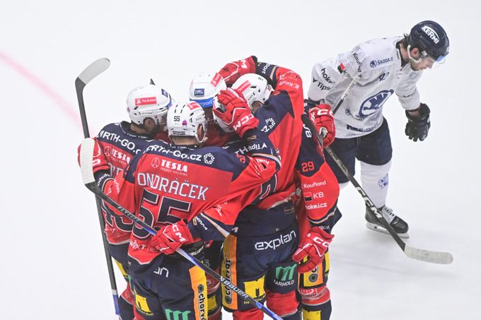 Pardubice porazily Plzeň, rekordní výhra Třince. Kladno padlo po nájezdech, slaví Kometa Pardubice porazily Plzeň, rekordní výhra Třince. Kladno padlo po nájezdech, slaví Kometa