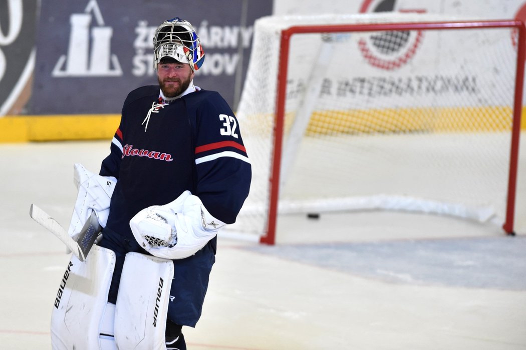 Slovenský brankář Marek Čiliak si svoji přípravu na novou sezonu se Slovanem Bratislava pikantně zpestřil. Nastoupil totiž proti Kometě, které pomohl k dvěma extraligovým titulům