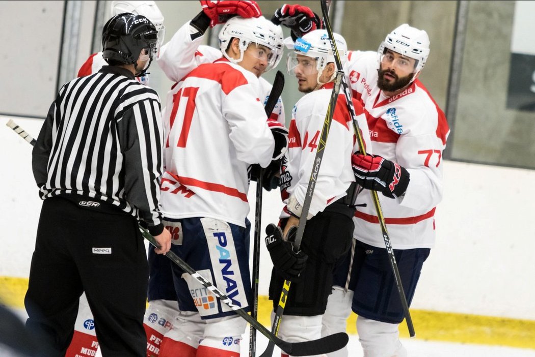 Pardubice zdolaly po Slovanu i Jekatěrinburg, v přípravě zvítězily 2:0