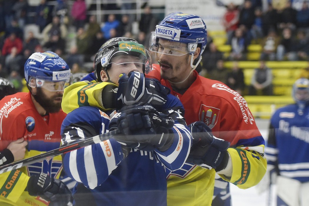 Hokejisté Havířova se navzdory nepříznivé situaci probojovali do play off, ve kterém navíc trápí favorizované České Budějovice.