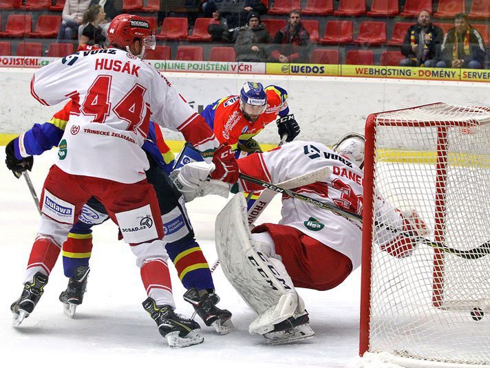 Českobudějovický Motor předvedl v pondělním 43. kole Chance ligy úžasný obrat na ledě Frýdku-Místku z 1:3 na 5:3 (archivní foto)