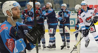 Nebáli se promluvit. Bývalí Piráti se ostře vyjádřili ke kauze v Chomutově