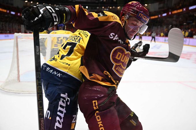 Nová aréna? Čekal jsem 15 let, líčí Čachotský. Fanoušci ho chtějí do reprezentace Nová aréna? Čekal jsem 15 let, líčí Čachotský. Fanoušci ho chtějí do reprezentace