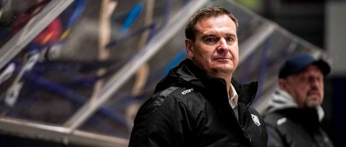 Neměl výsledky, přesto povýšil. Na tlak zvenčí koule máme, věří nový kouč Zlína Neměl výsledky, přesto povýšil. Na tlak zvenčí koule máme, věří nový kouč Zlína