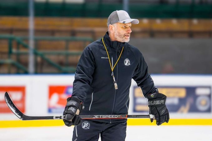 Hokej v Litvínově? Občanská válka, říká Broš po návratu do Vsetína. Proč odmítl Zlín? Hokej v Litvínově? Občanská válka, říká Broš po návratu do Vsetína. Proč odmítl Zlín?