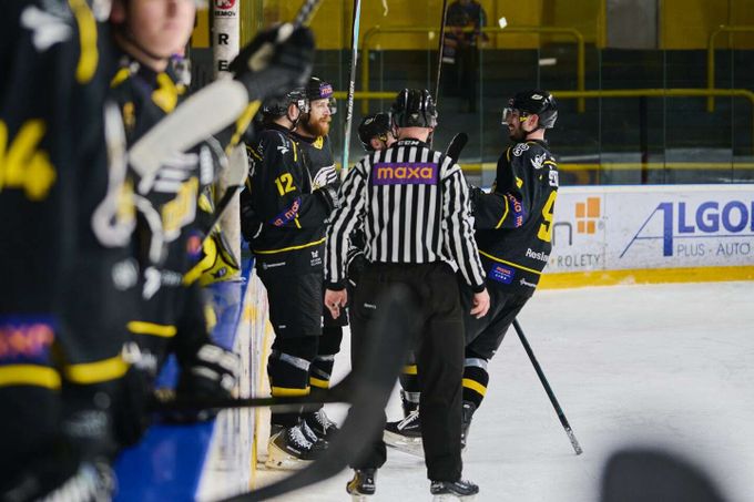 Sokolov v Maxa lize obral Jihlavu, Slavia porazila rezervu Pardubic. Zlín slaví Sokolov v Maxa lize obral Jihlavu, Slavia porazila rezervu Pardubic. Zlín slaví