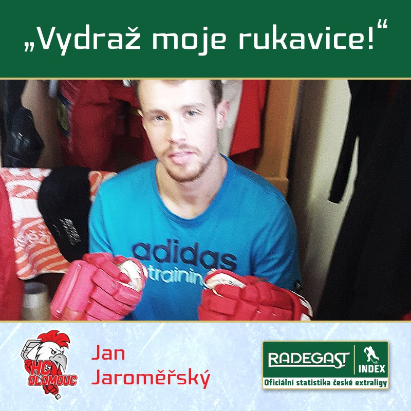 Jan Jaroměřský (Olomouc) draží rukavice