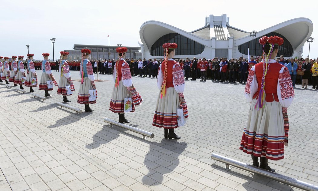 Slavnostní ceremoniál v Minsku při MS v hokeji