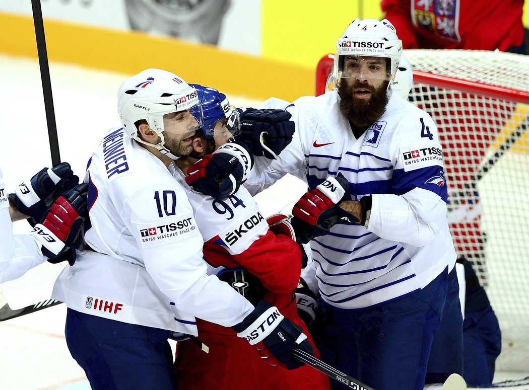 Jaromír Jágr se přimotal do rvačky s Francouzi