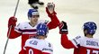 Čeští hokejisté oslavují gól do francouzské sítě