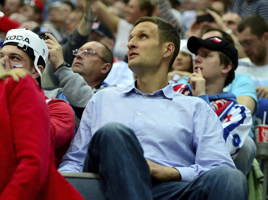 Zápas MS mezi Českem a Kanadou sledoval i bývalý basketbalista Jiří Zídek