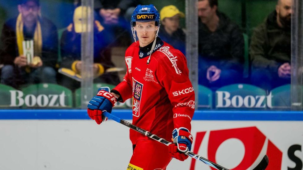 Střelec Dominik Kubalík v dresu hokejového reprezentace