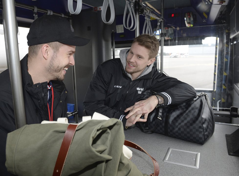 Společná cesta českých a švédských hokejistů do Finska, Dominik Furch a Jonas Ahnelöv