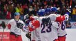 Čeští hokejisté se radují z využité gólové akce