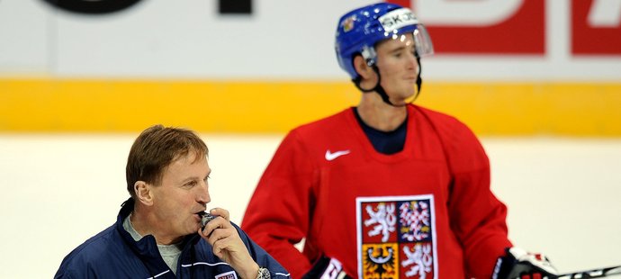 Roman Červenka dohrával finále KHL se zlomeným palcem, zranění ho nepustí ani na MS