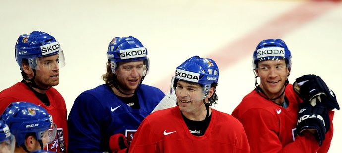 Čeští hokejisté při prvním tréninku v Bratislavě