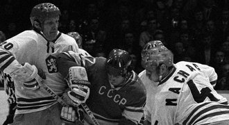 Hokej spojil celý národ: MS 1972. Skalp Rusů, konec zlatého půstu