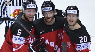 To jsou MISTŘI! Neporazitelná Kanada zničila ve finále Rusko 6:1