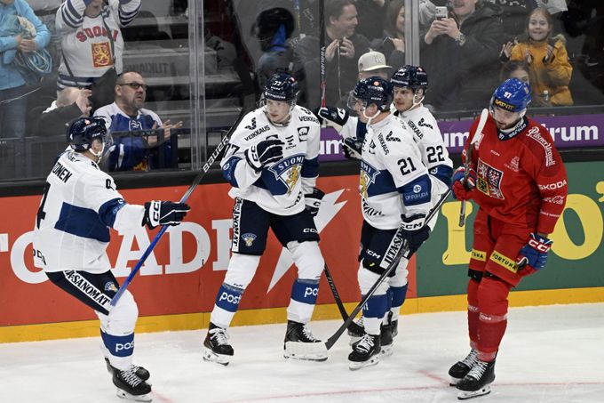 ONLINE: Finsko - Česko 3:0. Rulíkův tým prohrává, Stránský nešťastně odrazil puk do branky ONLINE: Finsko - Česko 3:0. Rulíkův tým prohrává, Stránský nešťastně odrazil puk do branky