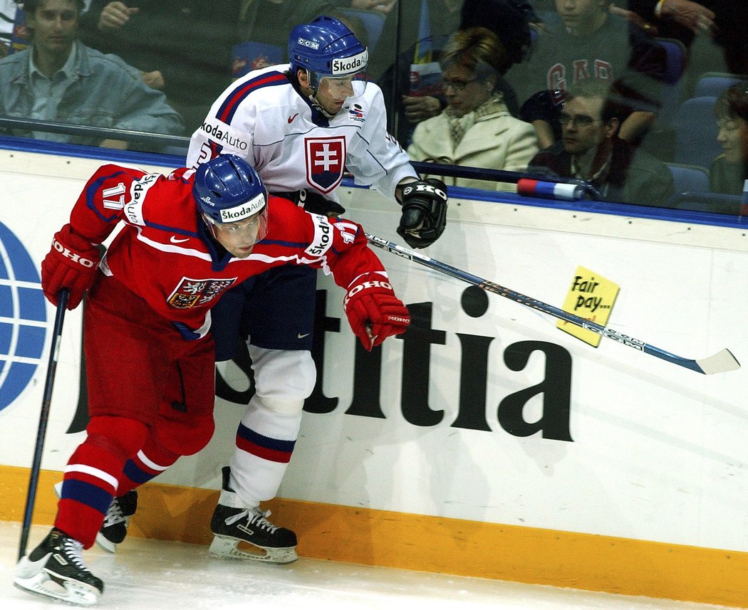 Jaroslav Hlinka si v reprezentaci zahrál proti bratranci Miroslavovi, ten teď spáchal sebevraždu (archivní foto)